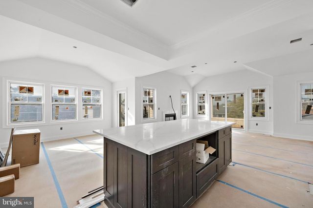 354 W 11TH ST, Ship Bottom, NJ 08008
