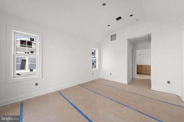 354 W 11TH ST, Ship Bottom, NJ 08008