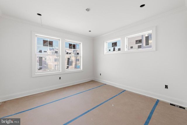 354 W 11TH ST, Ship Bottom, NJ 08008