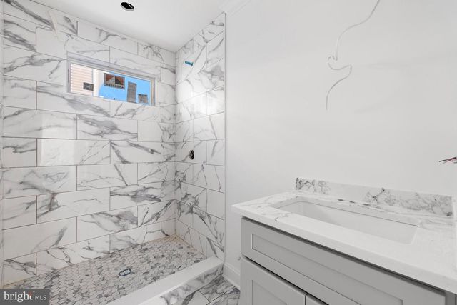 354 W 11TH ST, Ship Bottom, NJ 08008