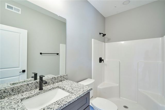 1338 E 345th Street, Eastlake, OH 44095