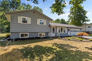 202 Whittier Road, Ogden, NY 14624