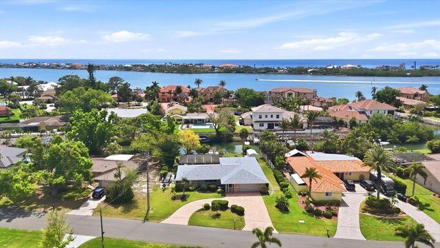 353 S SHORE DRIVE, Osprey, FL 34229