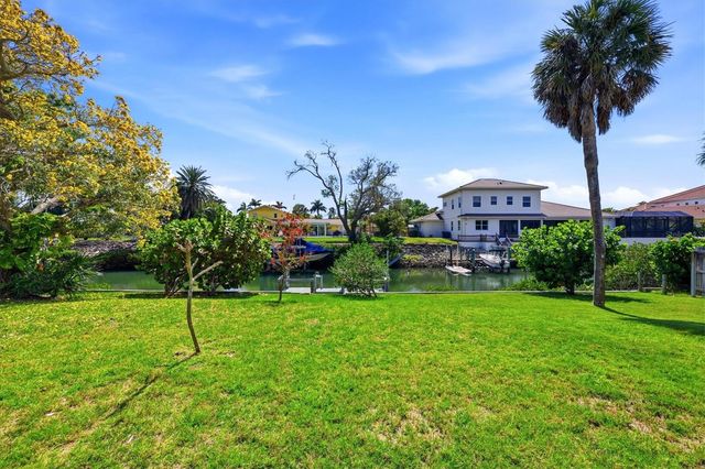 353 S SHORE DRIVE, Osprey, FL 34229