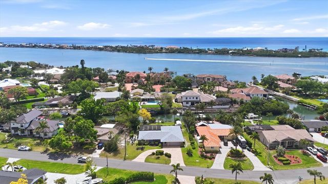 353 S SHORE DRIVE, Osprey, FL 34229