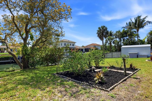 353 S SHORE DRIVE, Osprey, FL 34229
