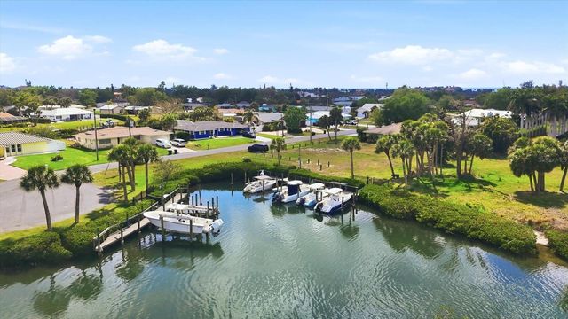 353 S SHORE DRIVE, Osprey, FL 34229