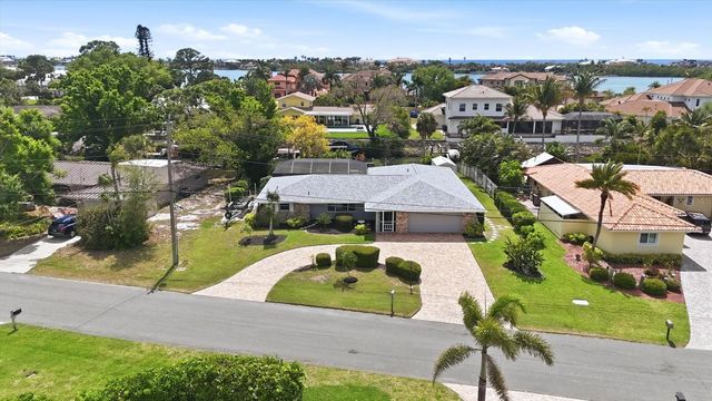 353 S SHORE DRIVE, Osprey, FL 34229