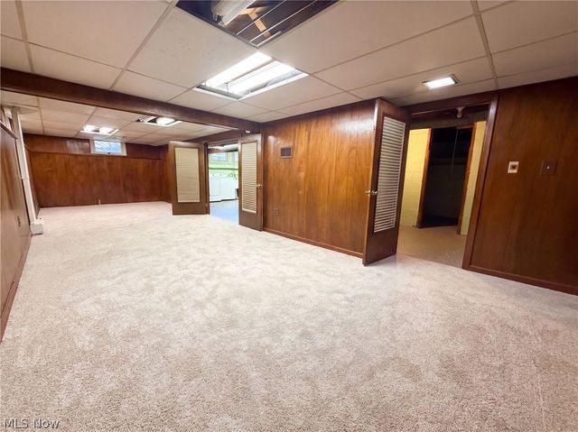 29352 Waldensa Avenue, Wickliffe, OH 44092