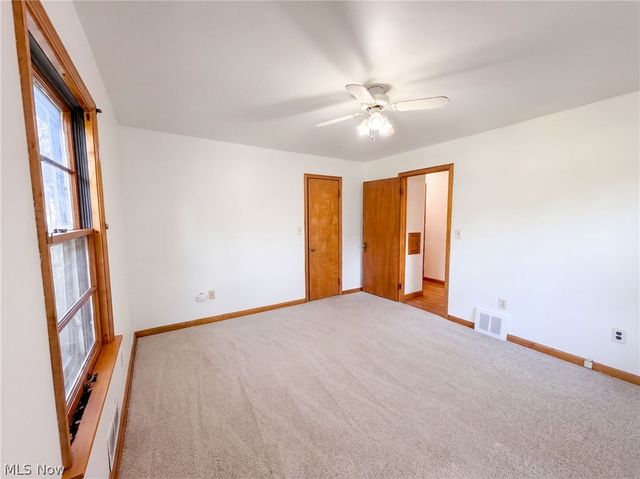 29352 Waldensa Avenue, Wickliffe, OH 44092