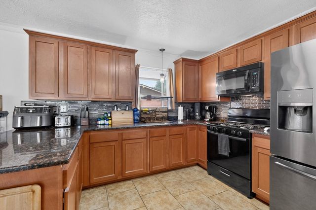 4951 Short Street SW, Los Lunas, NM 87031