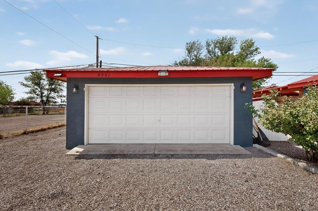4951 Short Street SW, Los Lunas, NM 87031