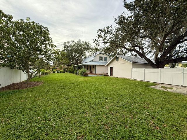 7002 SHAMROCK ROAD S, Tampa, FL 33616