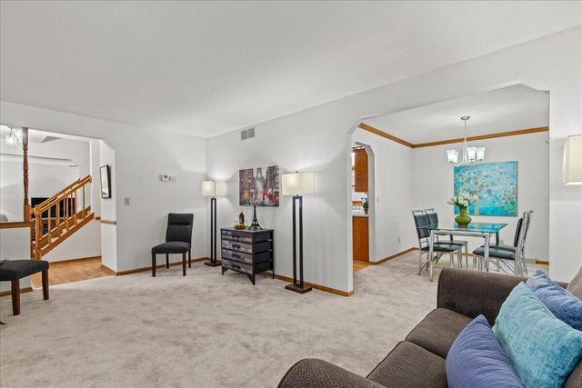 W158N10482 Fieldstone PASS, Germantown, WI 53022