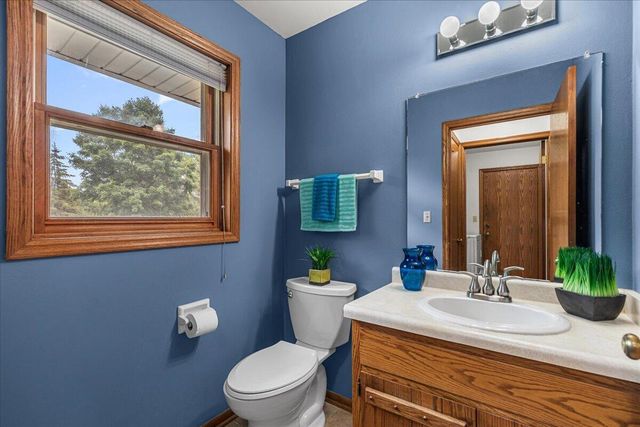 W158N10482 Fieldstone PASS, Germantown, WI 53022