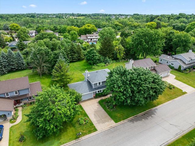 W158N10482 Fieldstone PASS, Germantown, WI 53022
