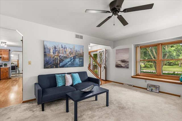 W158N10482 Fieldstone PASS, Germantown, WI 53022