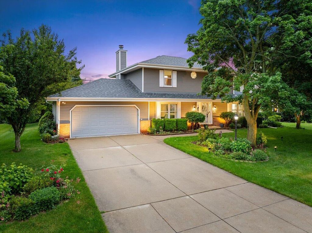 W158N10482 Fieldstone PASS, Germantown, WI 53022