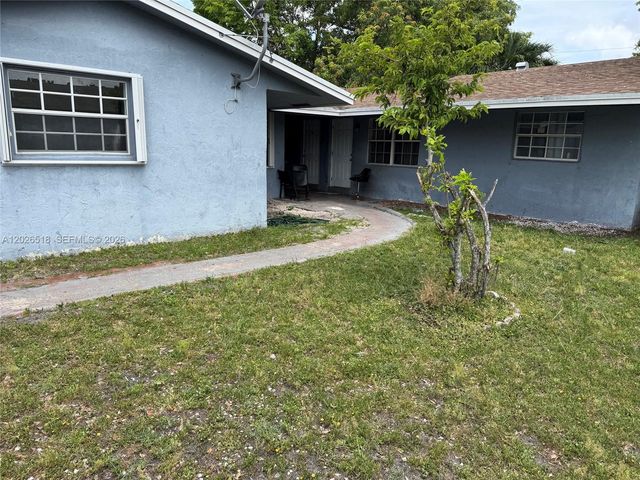 5911 NW 19th Ct 11, Lauderhill, FL 33313