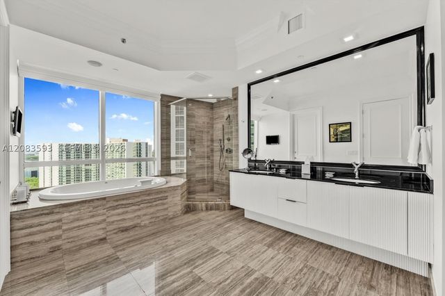 15901 Collins Ave 1606, Sunny Isles Beach, FL 33160
