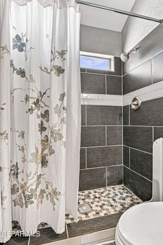 704 Medina Street, El Paso, TX 79905