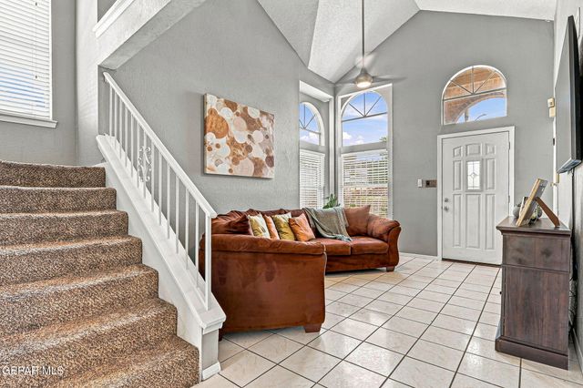 704 Medina Street, El Paso, TX 79905