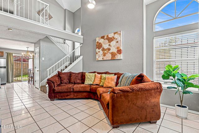 704 Medina Street, El Paso, TX 79905