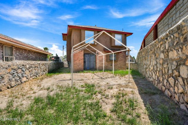 704 Medina Street, El Paso, TX 79905
