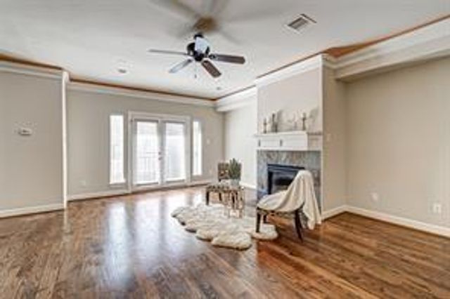 5813 Washington Avenue B, Houston, TX 77007