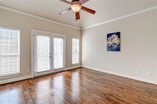 5813 Washington Avenue B, Houston, TX 77007