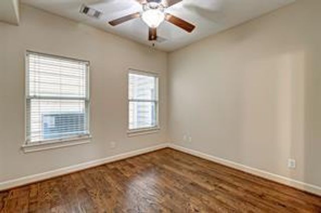 5813 Washington Avenue B, Houston, TX 77007