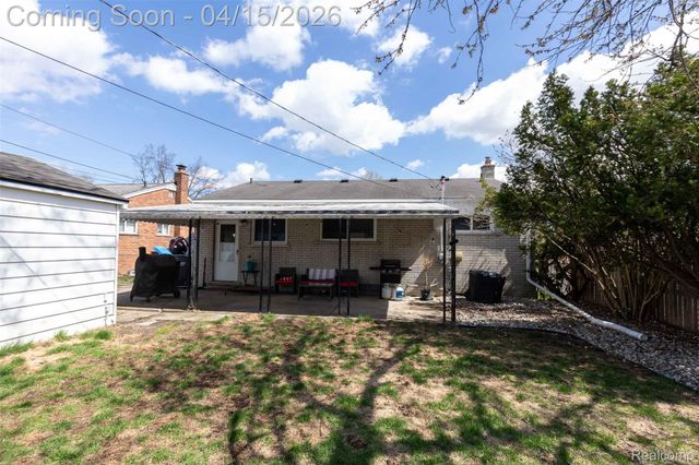 29361 Mark Avenue, Madison Heights, MI 48071