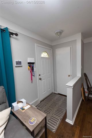 29361 Mark Avenue, Madison Heights, MI 48071