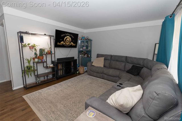 29361 Mark Avenue, Madison Heights, MI 48071