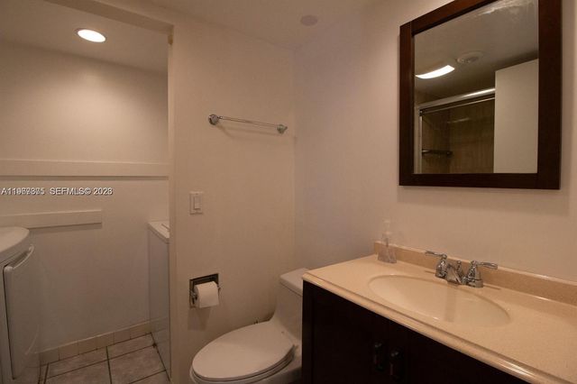 351 Lake Arbor Dr, Palm Springs, FL 33461