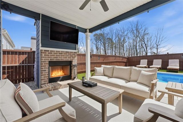 528 Glen Abbey Circle, Mableton, GA 30126