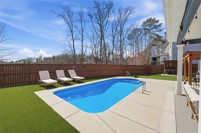 528 Glen Abbey Circle, Mableton, GA 30126