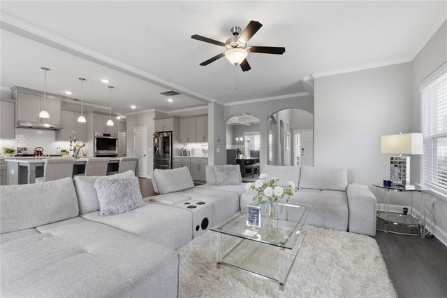 528 Glen Abbey Circle, Mableton, GA 30126