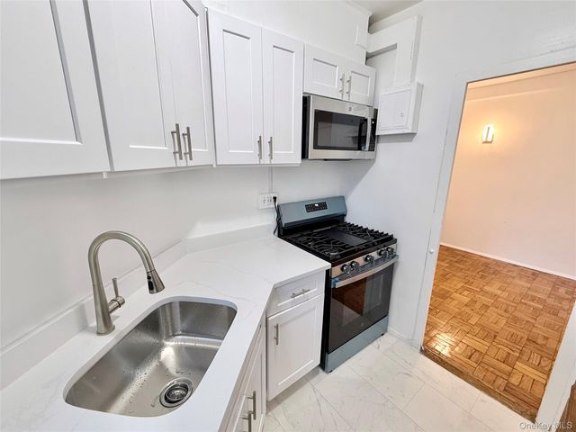 1651 Metropolitan Avenue MB, Bronx, NY 10462