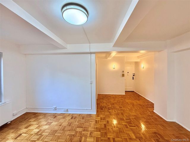 1651 Metropolitan Avenue MB, Bronx, NY 10462