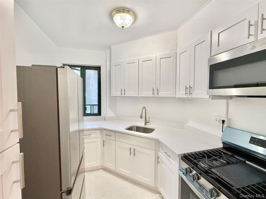 1651 Metropolitan Avenue MB, Bronx, NY 10462
