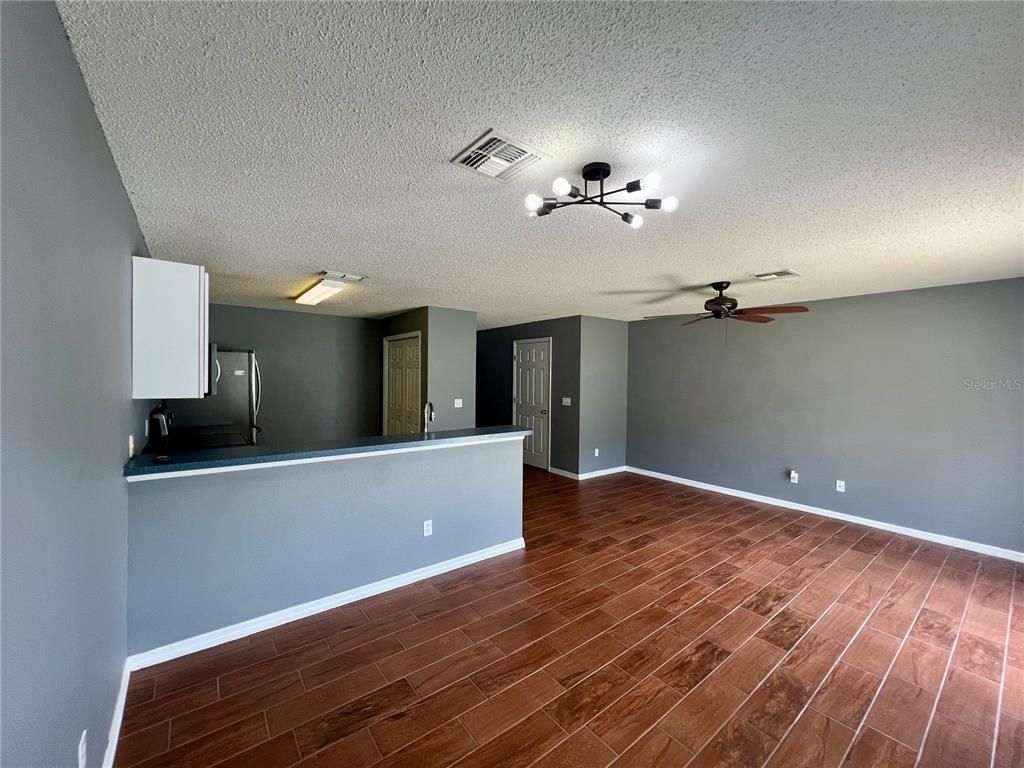 Image 11 of property listing at 13108 LEXINGTON SUMMIT STREET, Orlando, FL 32828