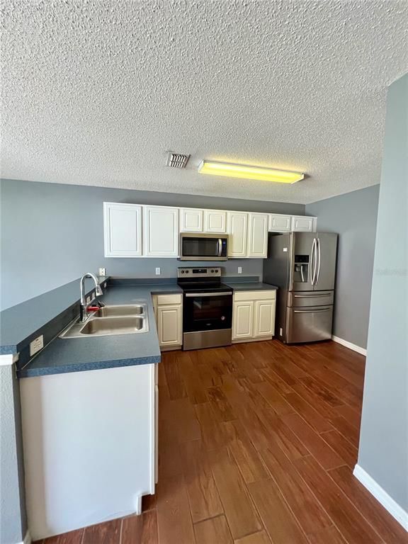 Image 12 of property listing at 13108 LEXINGTON SUMMIT STREET, Orlando, FL 32828