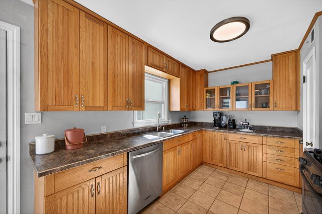 5614 7th Ave, Sacramento, CA 95820