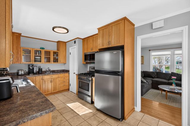 5614 7th Ave, Sacramento, CA 95820