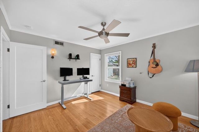 5614 7th Ave, Sacramento, CA 95820