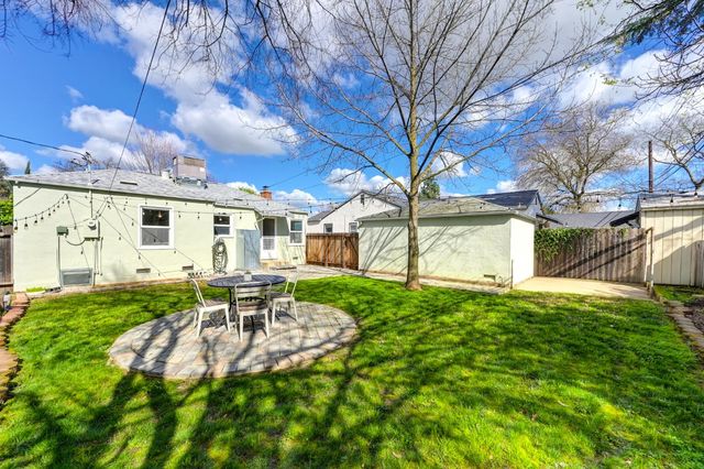 5614 7th Ave, Sacramento, CA 95820