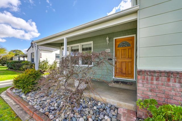 5614 7th Ave, Sacramento, CA 95820