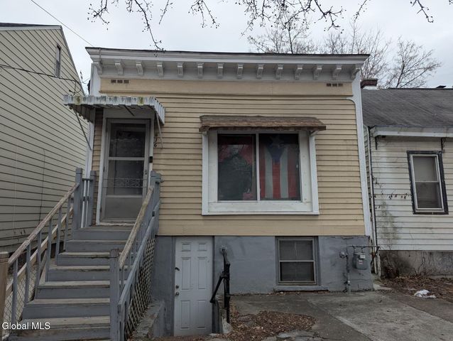 636 Clinton Avenue, Albany, NY 12206