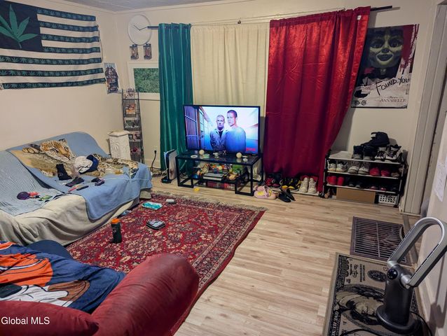 636 Clinton Avenue, Albany, NY 12206